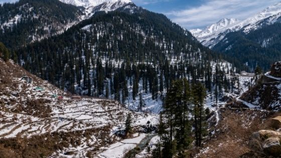 Winter trekking to Tosh Valley - The Amazing Place