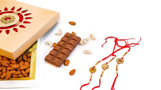 How and Where to Order Rakhi with Chocolates Online